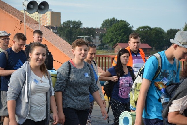 Z siódemką na szlaku do Matki