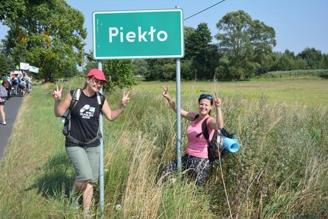 Z siódemką na szlaku do Matki