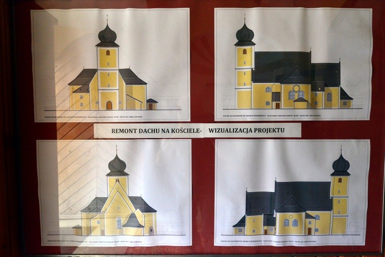Krosnowice - dach i witraże