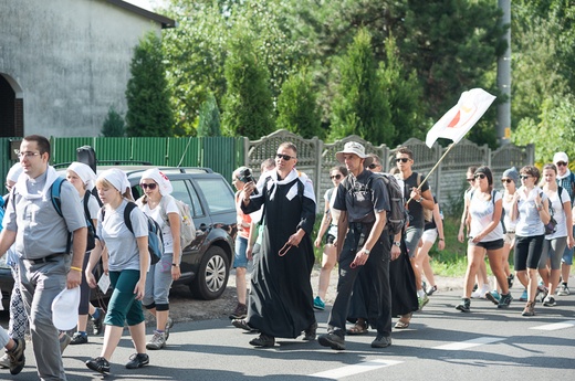Pielgrzymka młodych w drodze