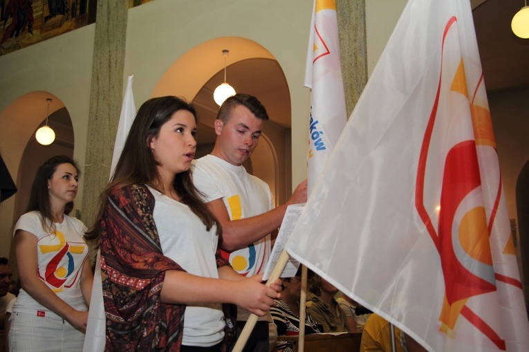 Powitanie symboli ŚDM w diecezji łowickiej