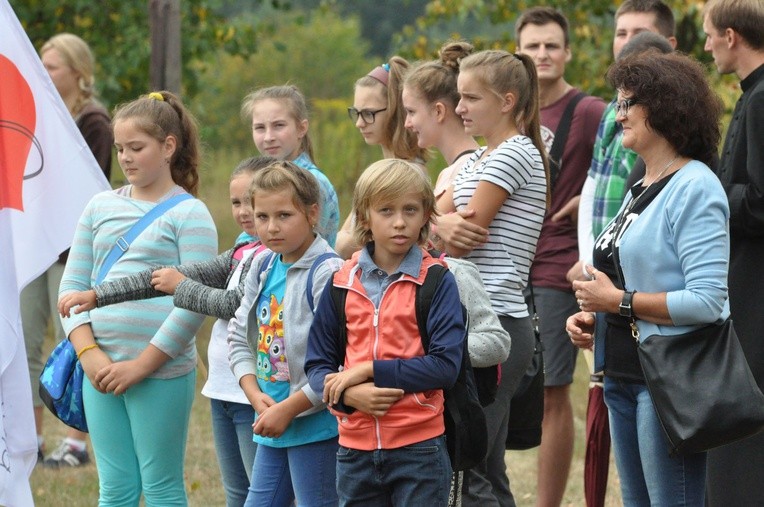 II Pielgrzymka Młodych Diecezji Kieleckiej do Zabawy