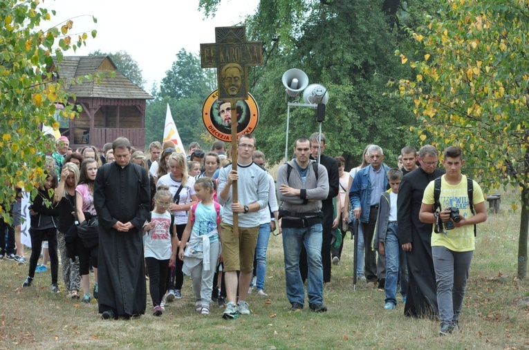 II Pielgrzymka Młodych Diecezji Kieleckiej do Zabawy