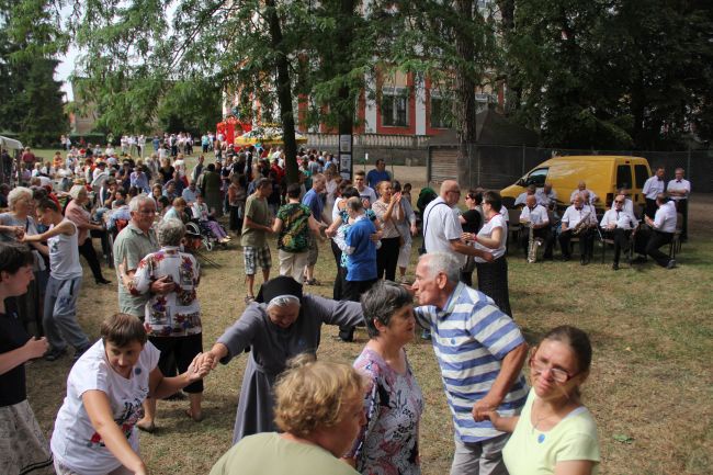 VI Pielgrzymka Osób Niepełnosprawnych do Henrykowa