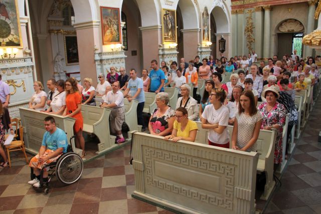 Pielgrzyma "Wiary i Światło" do Paradyża