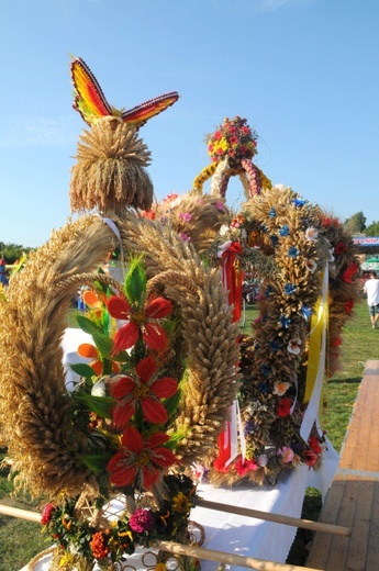 Wieńce dożynkowe