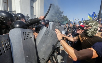 Kijów: Wybuch przed parlamentem. Jest zabity