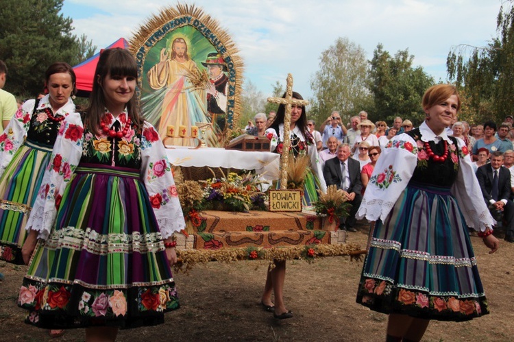 Dożynki wojewódzkie w Maurzycach