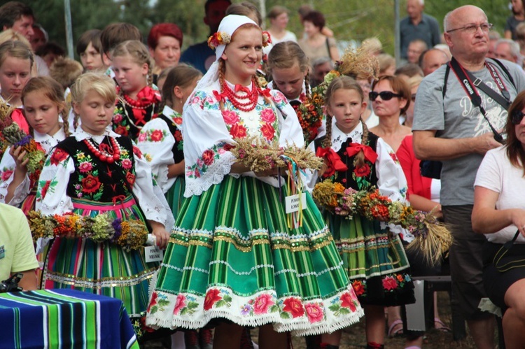 Dożynki wojewódzkie w Maurzycach