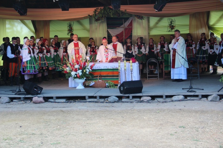 Dożynki wojewódzkie w Maurzycach