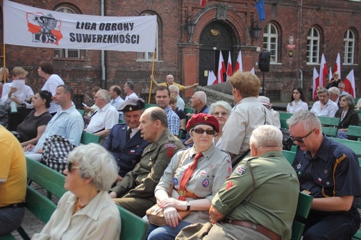 Chwała bohaterom