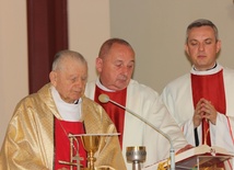 Uroczystą Eucharystią, której przewodniczył bp Alojzy Orszulik, rozpoczęto w "Klasyku" rok szkolny 2015/2016