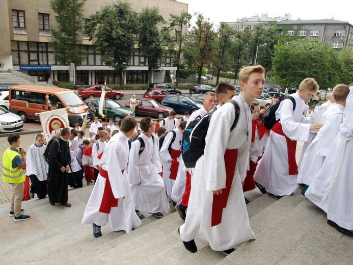 Pielgrzymka Ministrantów do katedry Chrystusa Króla w Katowicach