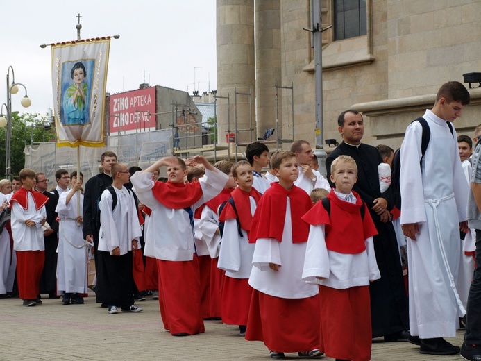 Pielgrzymka Ministrantów do katedry Chrystusa Króla w Katowicach