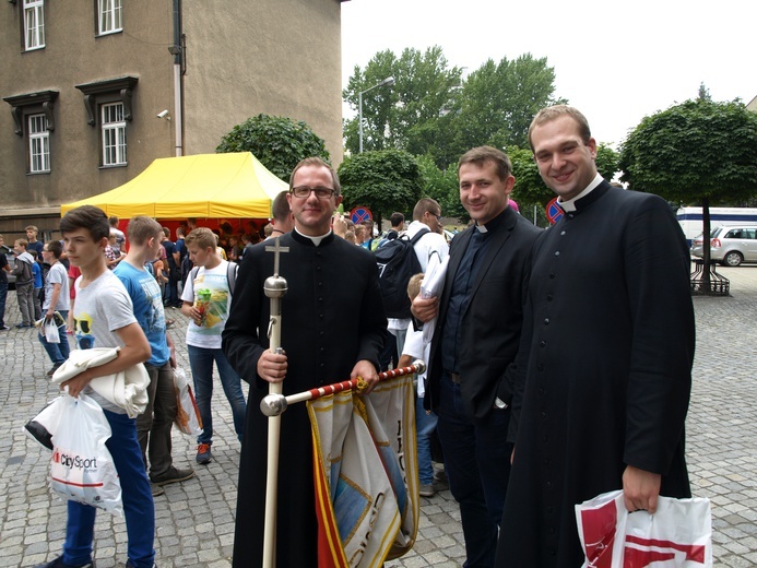 Pielgrzymka Ministrantów do katedry Chrystusa Króla w Katowicach 