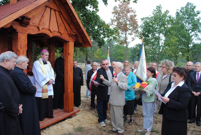 Głuchoniemi z biskupem