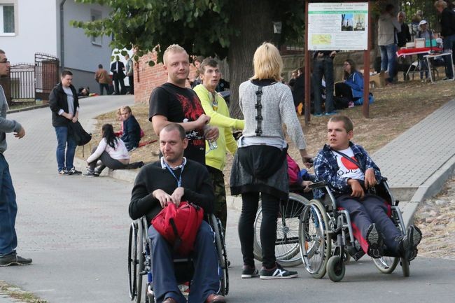 Pielgrzymi w Wąwolnicy