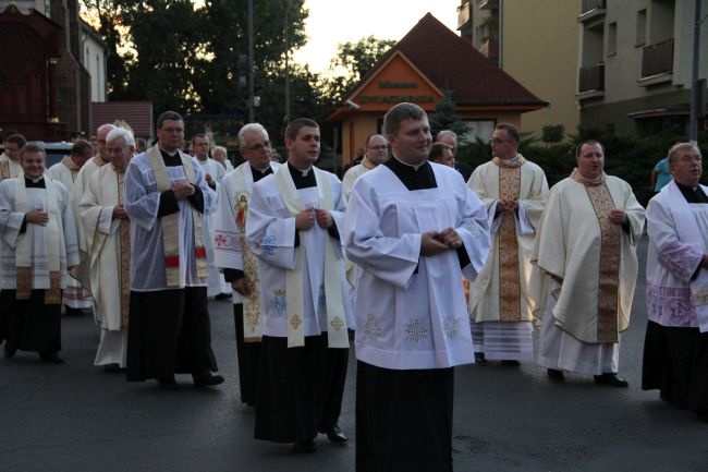 Matka Boża Pocieszenia od 70 lat w Oławie