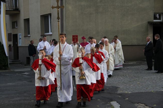 Matka Boża Pocieszenia od 70 lat w Oławie