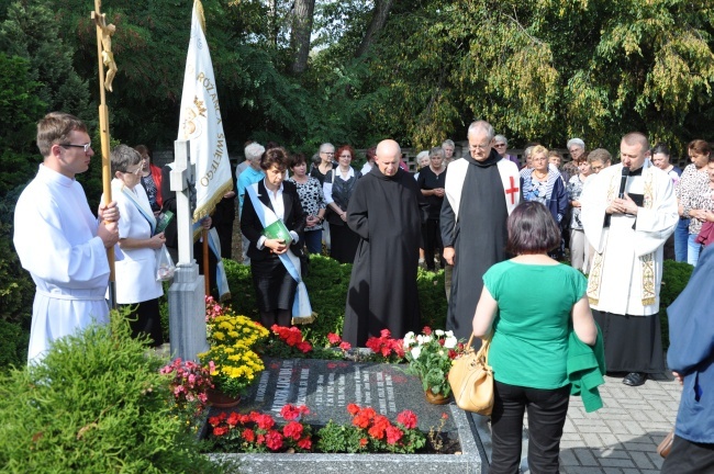 Skupienie Róż Różańcowych w Winowie