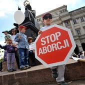 Prawo do życia czy prawo do aborcji?