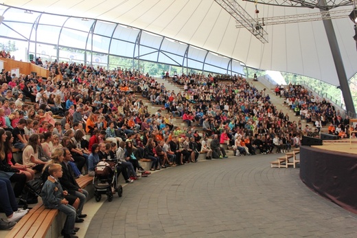 Młodzi w amfiteatrze w Żywcu - cz. 2, 2015