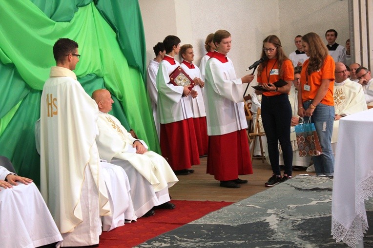 Młodzi w amfiteatrze w Żywcu - cz. 2, 2015