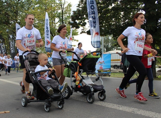 4. Charytatywny Bieg Fundacji Tesco Dzieciom - Bieg Rodzinny