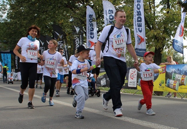 4. Charytatywny Bieg Fundacji Tesco Dzieciom - Bieg Rodzinny