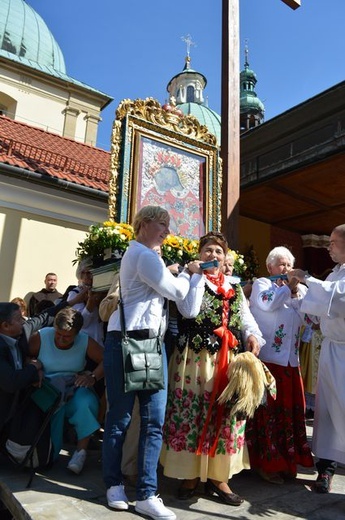 Rodziny przybyły do Kalwarii