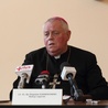 Bp Kiernikowski o pomocy uchodźcom