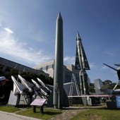 Korea Płn. straszy atomem