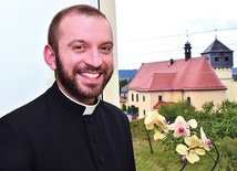  – Patrzę na nasz kościół i jestem dumny z tego, że tak jak my teraz, kiedyś modlił się w nim błogosławiony Kościoła – mówi ks. Krzysztof Rodziński