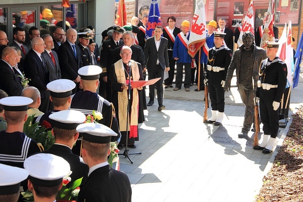 Odsłonięcie i poświęcenie pomnika płk. Kuklińkiego