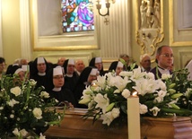 Pogrzebowa Msza św. w kościele św. Elżbiety w Cieszynie