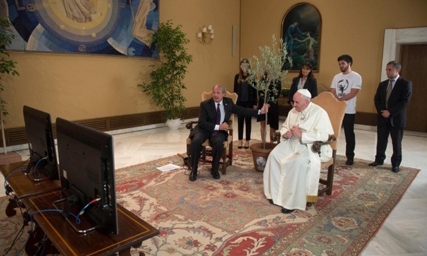Papież w wywiadzie dla CNN