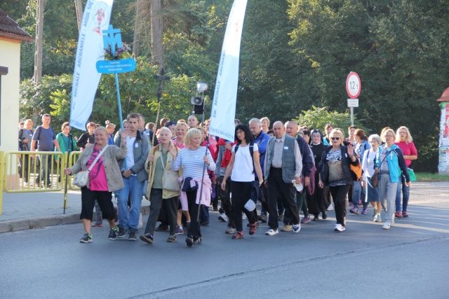 Pielgrzymka ze Świebodzina do Rokitna