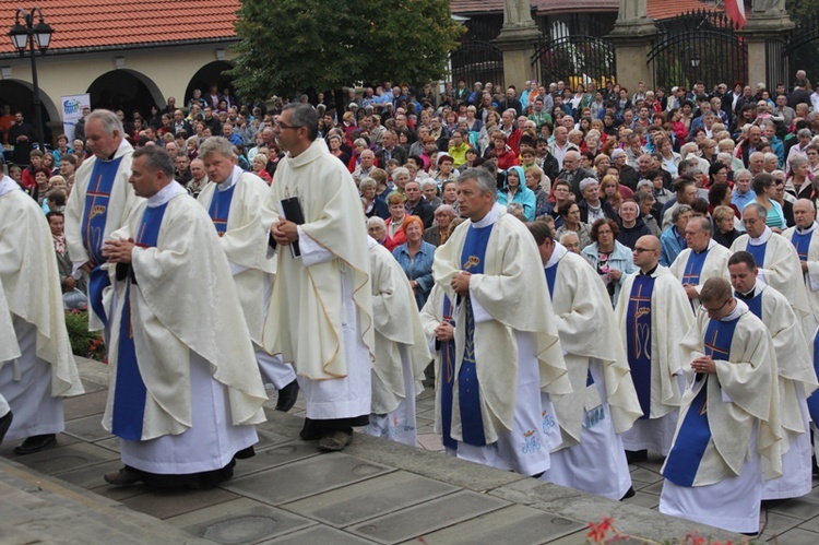 8. Pielgrzymka Rodzin do Kalwarii Zebrzydowskiej - cz. 1