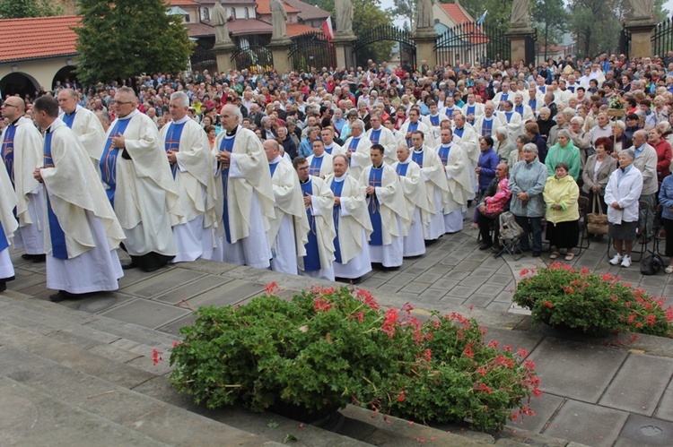 8. Pielgrzymka Rodzin do Kalwarii Zebrzydowskiej - cz. 1