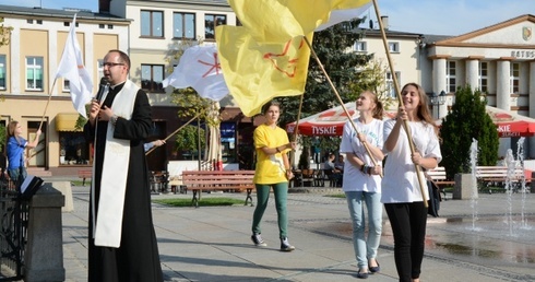 Młodzież z „Ewangelią na dachach”