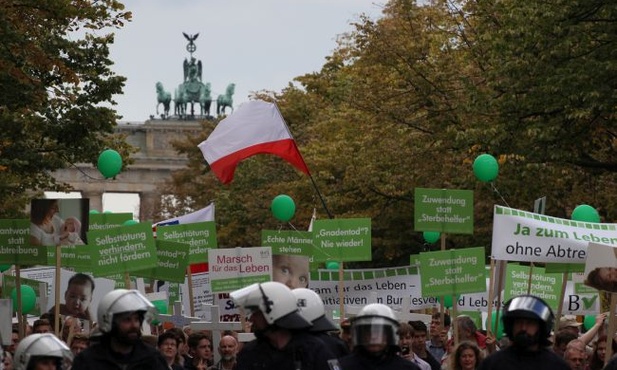 Milcząca manifestacja w Berlinie