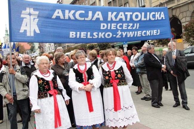 Marsz Akcji Katolickiej z pl. Matejki na Rynek Główny