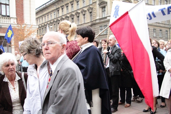 Marsz Akcji Katolickiej z pl. Matejki na Rynek Główny