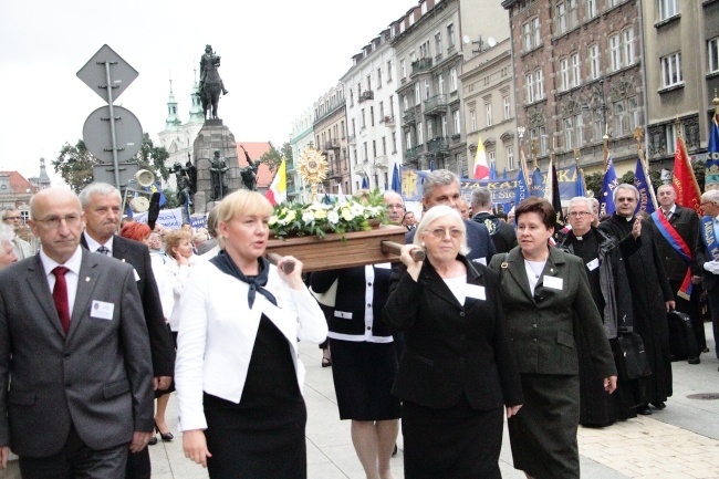 Marsz Akcji Katolickiej z pl. Matejki na Rynek Główny