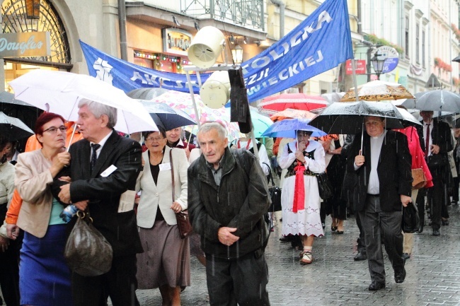 Marsz Akcji Katolickiej z pl. Matejki na Rynek Główny