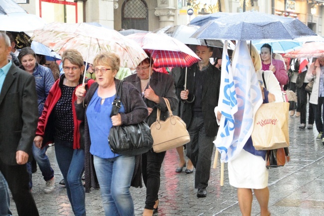 Marsz Akcji Katolickiej z pl. Matejki na Rynek Główny