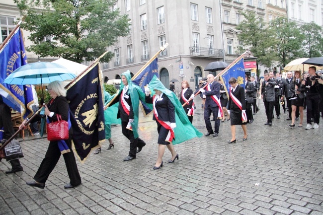 Marsz Akcji Katolickiej z pl. Matejki na Rynek Główny