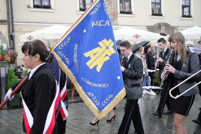 Marsz Akcji Katolickiej z pl. Matejki na Rynek Główny