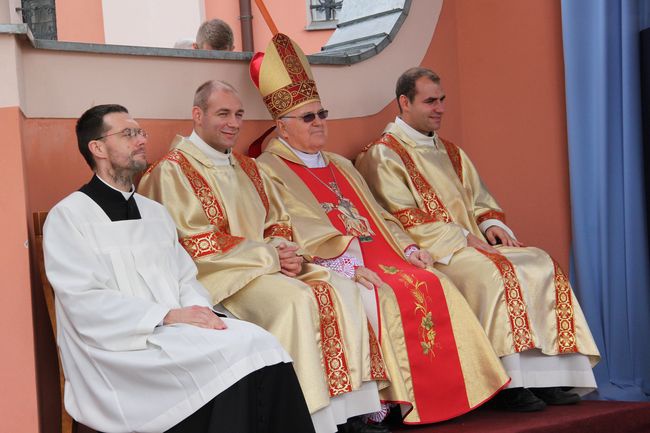 Eucharystia odpustowa w Skrzatuszu 