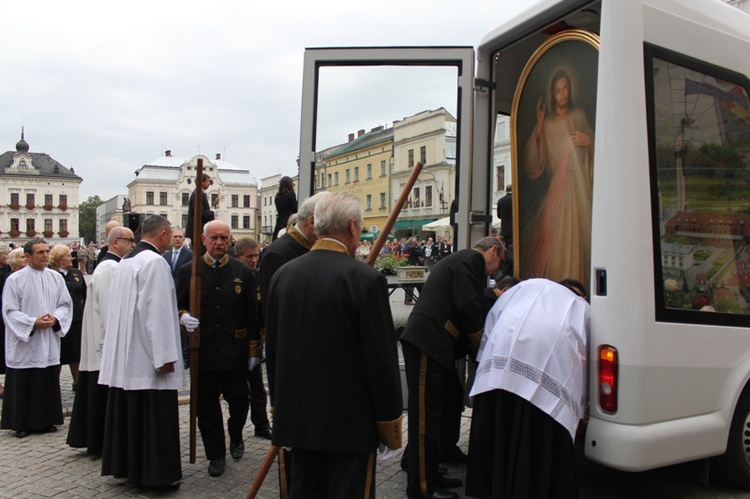 Obraz Jezusa Miłosiernego już przyjechał do Cieszyna! - cz. 1